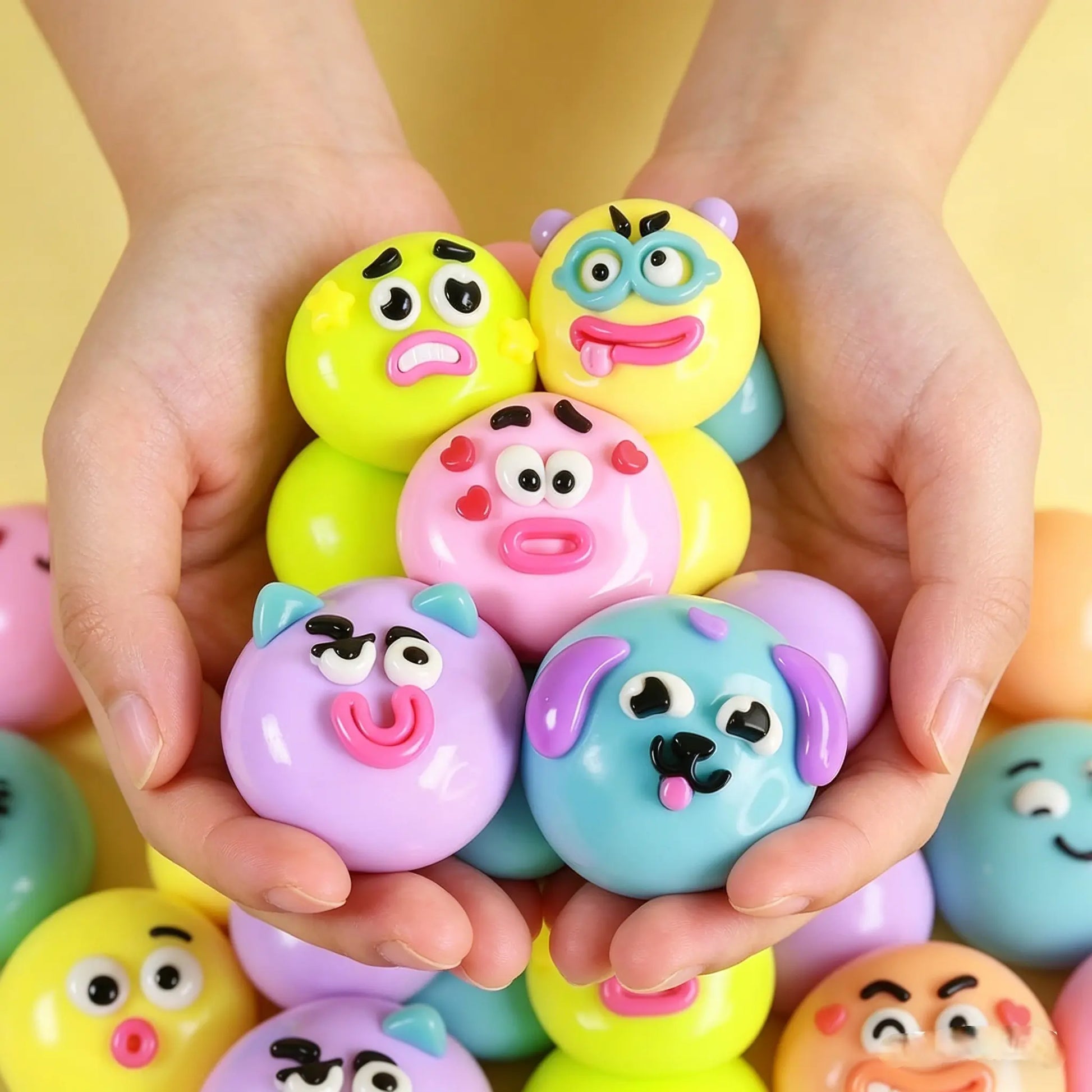 Smushers Squishy Cutie Toy - Fun Dog Face Swap, Soft Moldable Sensory Stress Relief, Portable Maltose Material for Anxiety and Decompression Party Favors